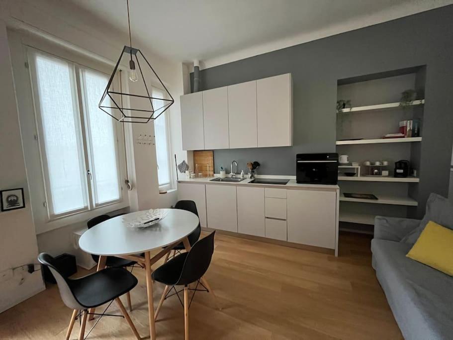 Bilocale Di Charme Apartment มิลาน ภายนอก รูปภาพ